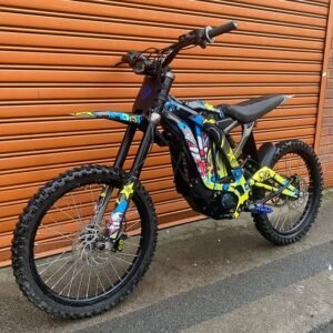 the retro 2023 Surron Light Bee X off road for sale is your answer. This e-moto has captured the attention of off-road enthusiasts worldwide, combining a unique vintage aesthetic with modern engineering and technology.